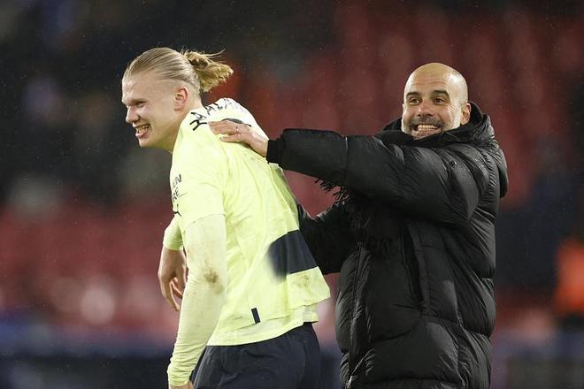 足球报：新鹏城下赛季目标是保级的基础上前进几名（足球报：新鹏城下赛季在保级基础上力争提升名次）