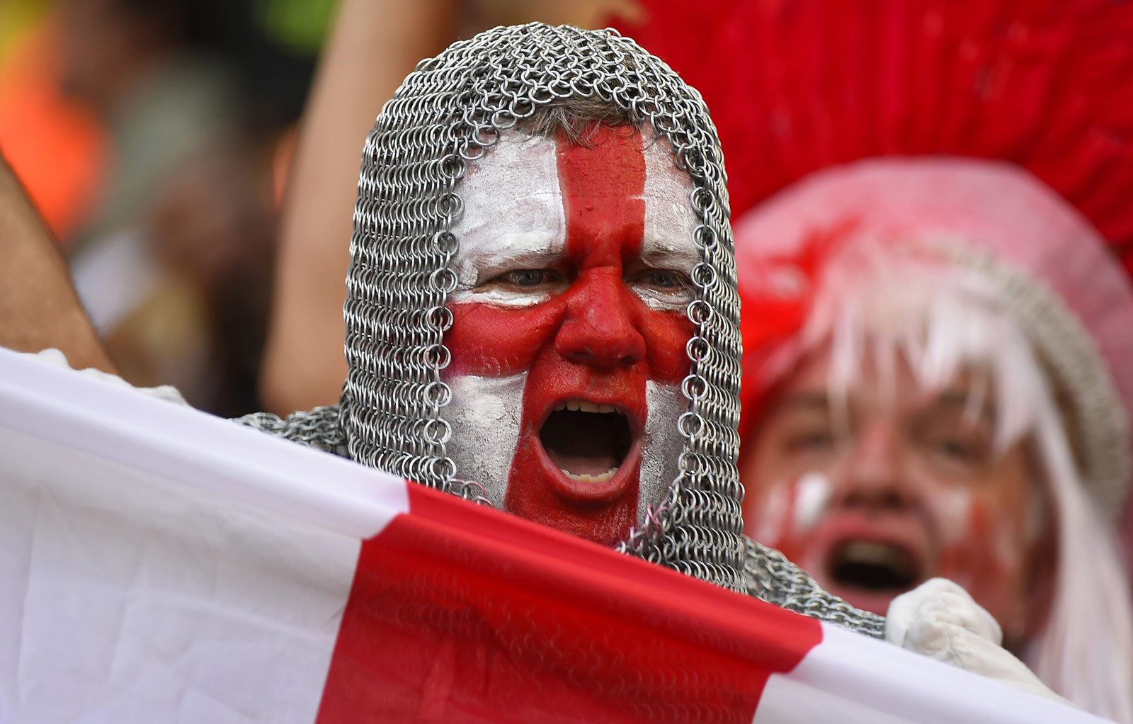 孔帕尼：逆转困境的精神很重要，迪亚斯总能在混乱中创造可能