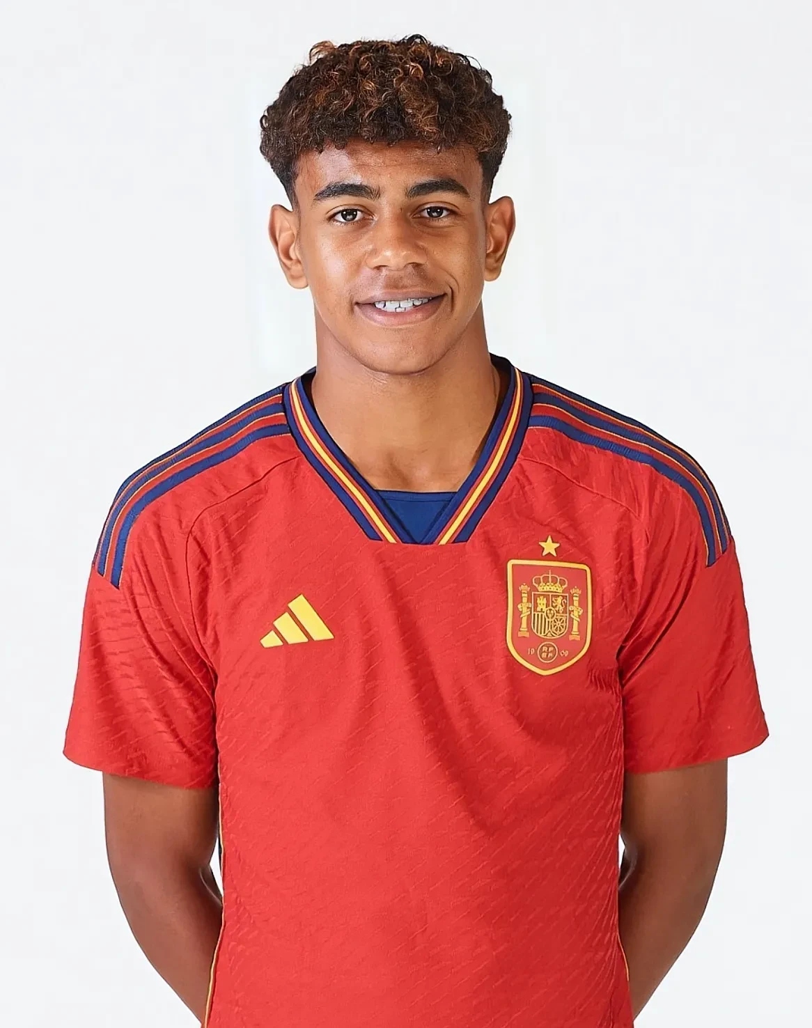 39岁拉莫斯拒退役！曝冬窗重返欧洲，最后梦想：再战世界杯