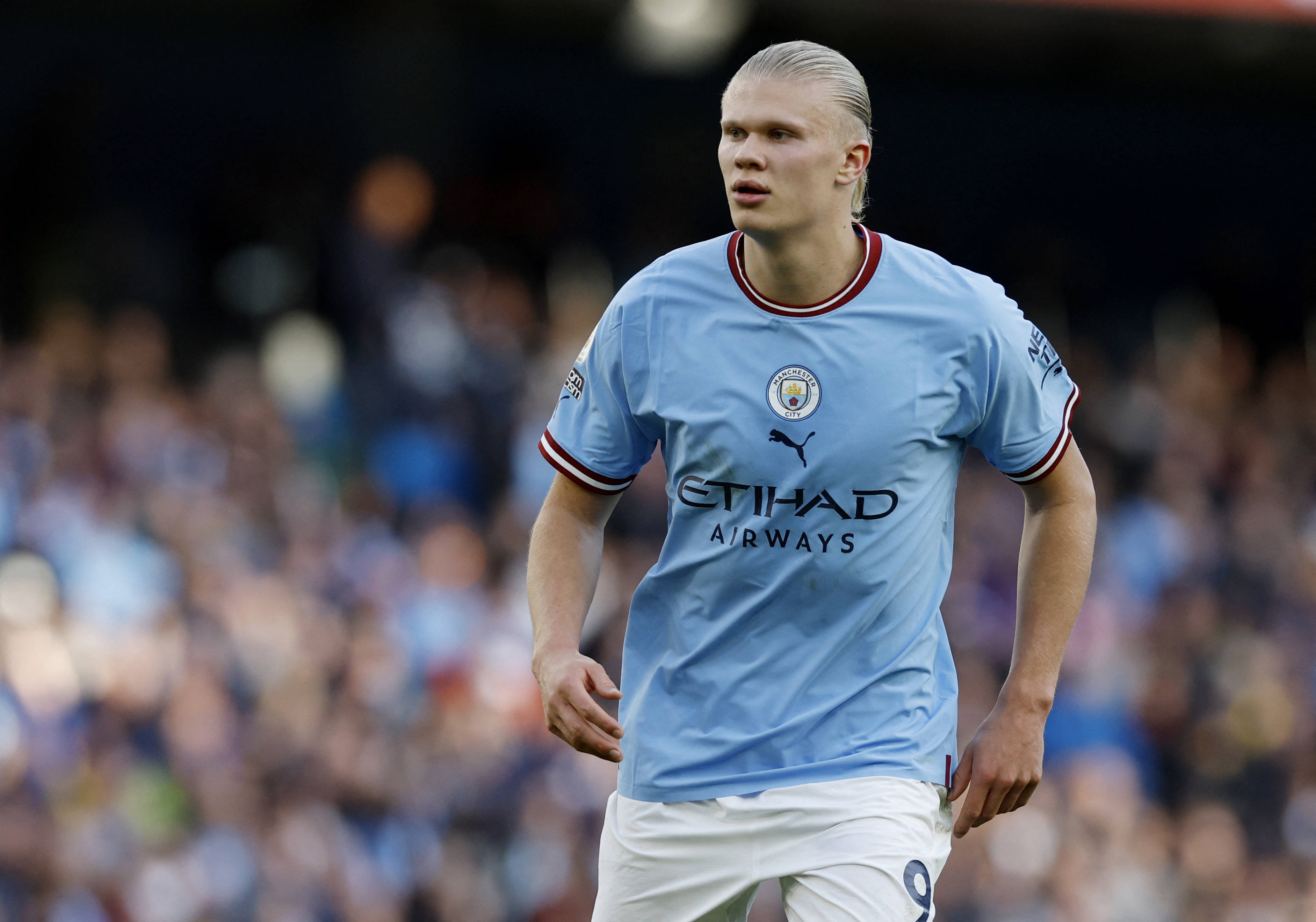 难以适应英格兰生活！维卡里奥想回意甲，国米愿意支付超2000万欧（英伦水土不服，维卡里奥盼重返意甲；国米愿出2000万欧以上）