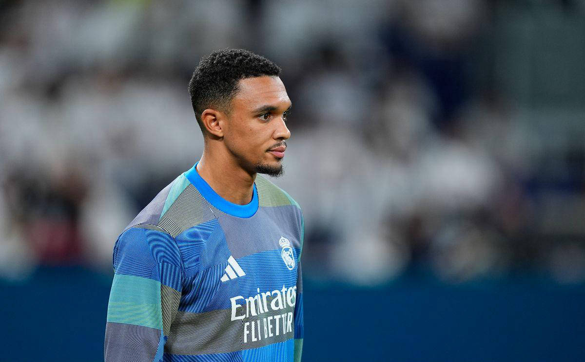 阿斯顿维拉客场4-3击败布莱顿，斩获8连胜，升至积分榜第三，距曼城仅1分，将于12月6日主场对阵阿森纳。